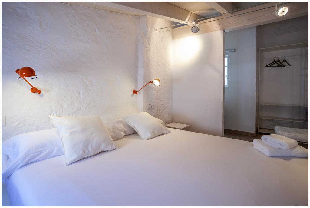 Cheap & Chic Hotel Ciutadella  Buitenkant foto