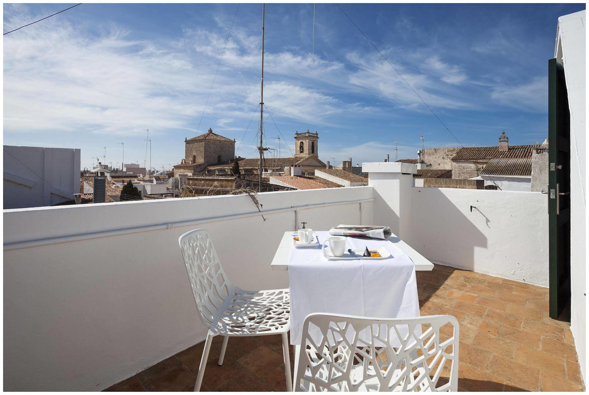 Cheap & Chic Hotel Ciutadella  Buitenkant foto