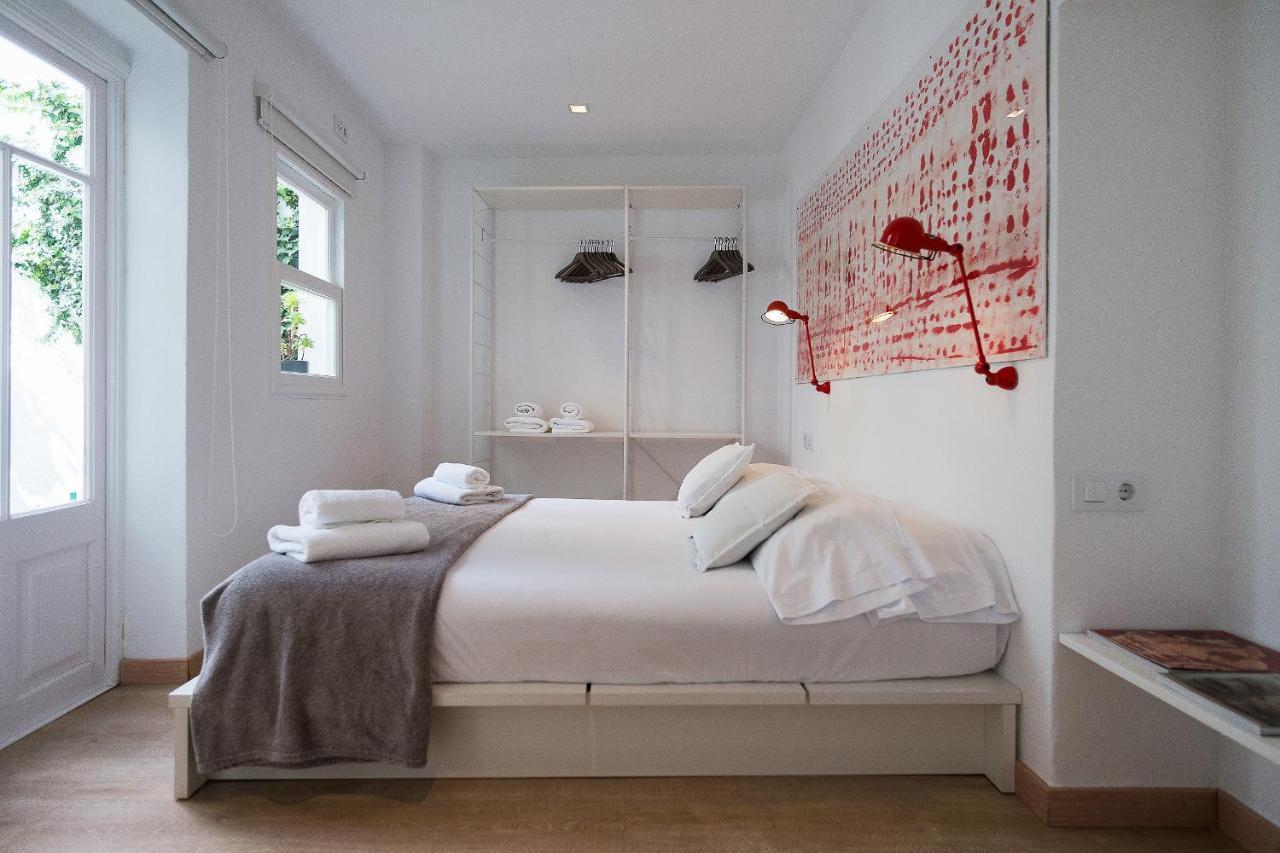 Cheap & Chic Hotel Ciutadella  Buitenkant foto
